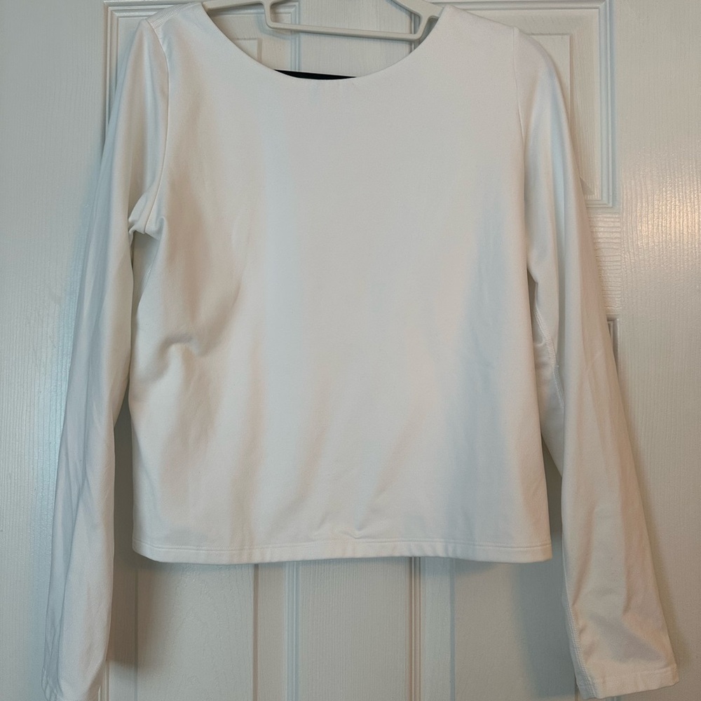 Offline by Aerie  Fitted White Low back Long Sleeve Top